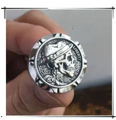EYHIMD Black Death Knight Skull Ring Cool Mens Punk Fine Detail Stainless Steel Ring Gothic Biker Jewelry