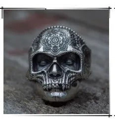 EYHIMD Black Death Knight Skull Ring Cool Mens Punk Fine Detail Stainless Steel Ring Gothic Biker Jewelry
