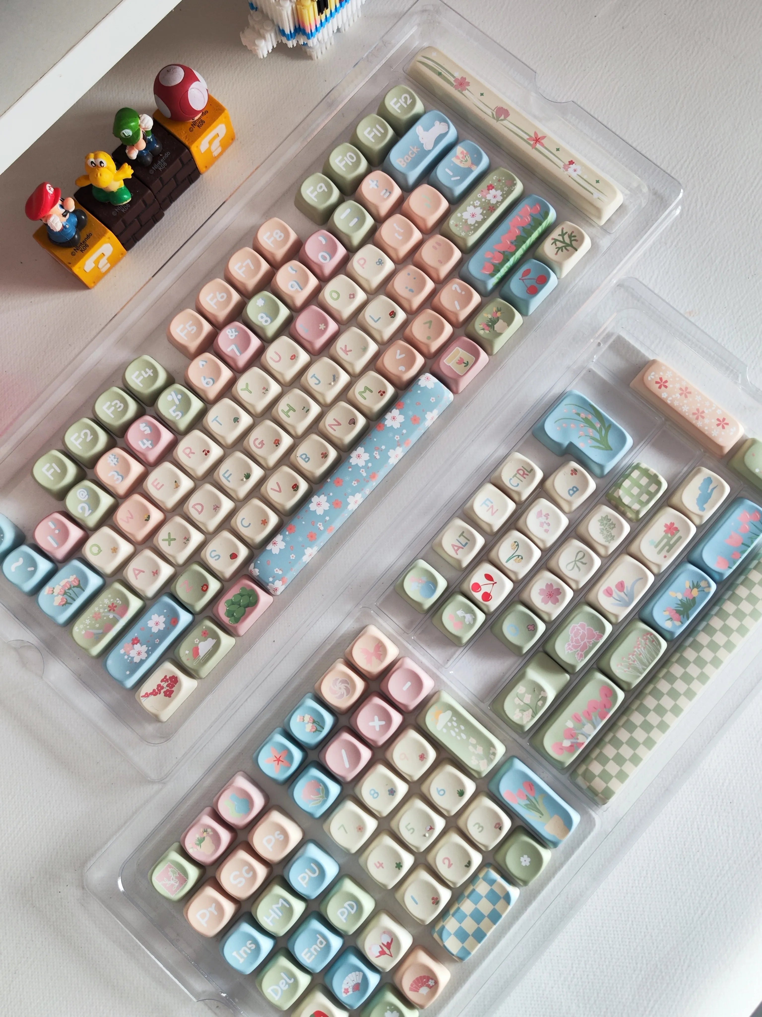 MOA Keycaps Cute Alice Keycaps Cute Keycaps 141 Keys PBT Sublimation Mechanical Keyboard Cap 2.25 U 2.75U