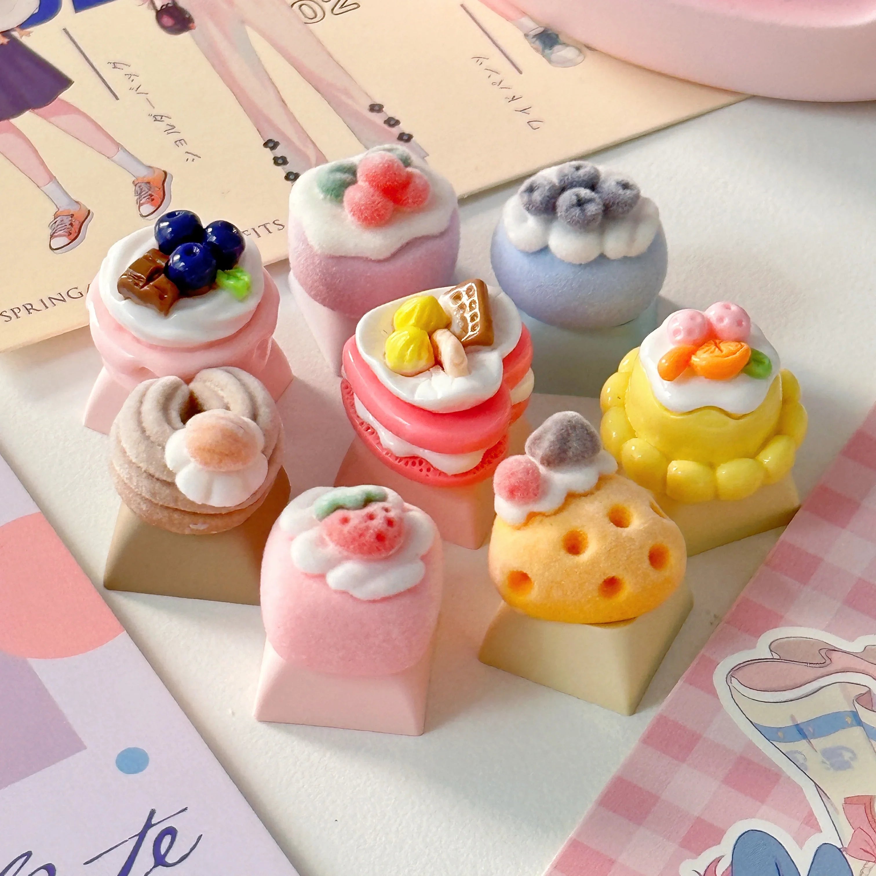 Lifelike Small Cake Keycap Personalized Handmade Key Cap Random 2pcs Cute Girly Heart Keycaps for DIY Mechanical Keyboard