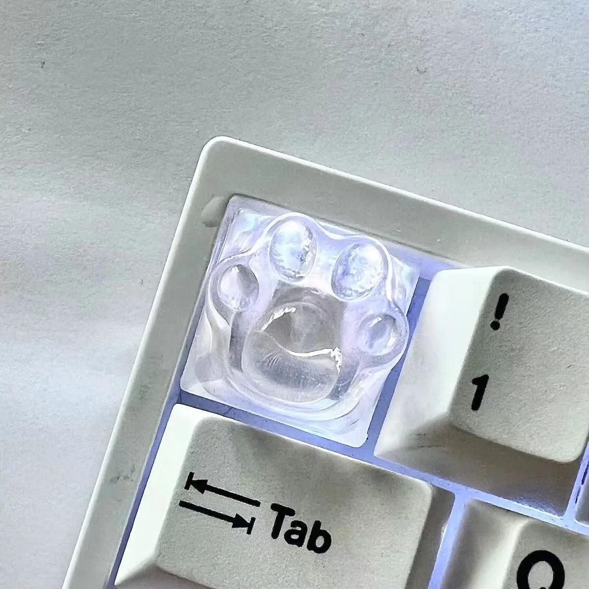 Games Backlit Keycap Cat Paw Cute DIY Key Cap for Mechanical Keyboards Personalized Transparent Crystal Keycap Cherry MX Axis