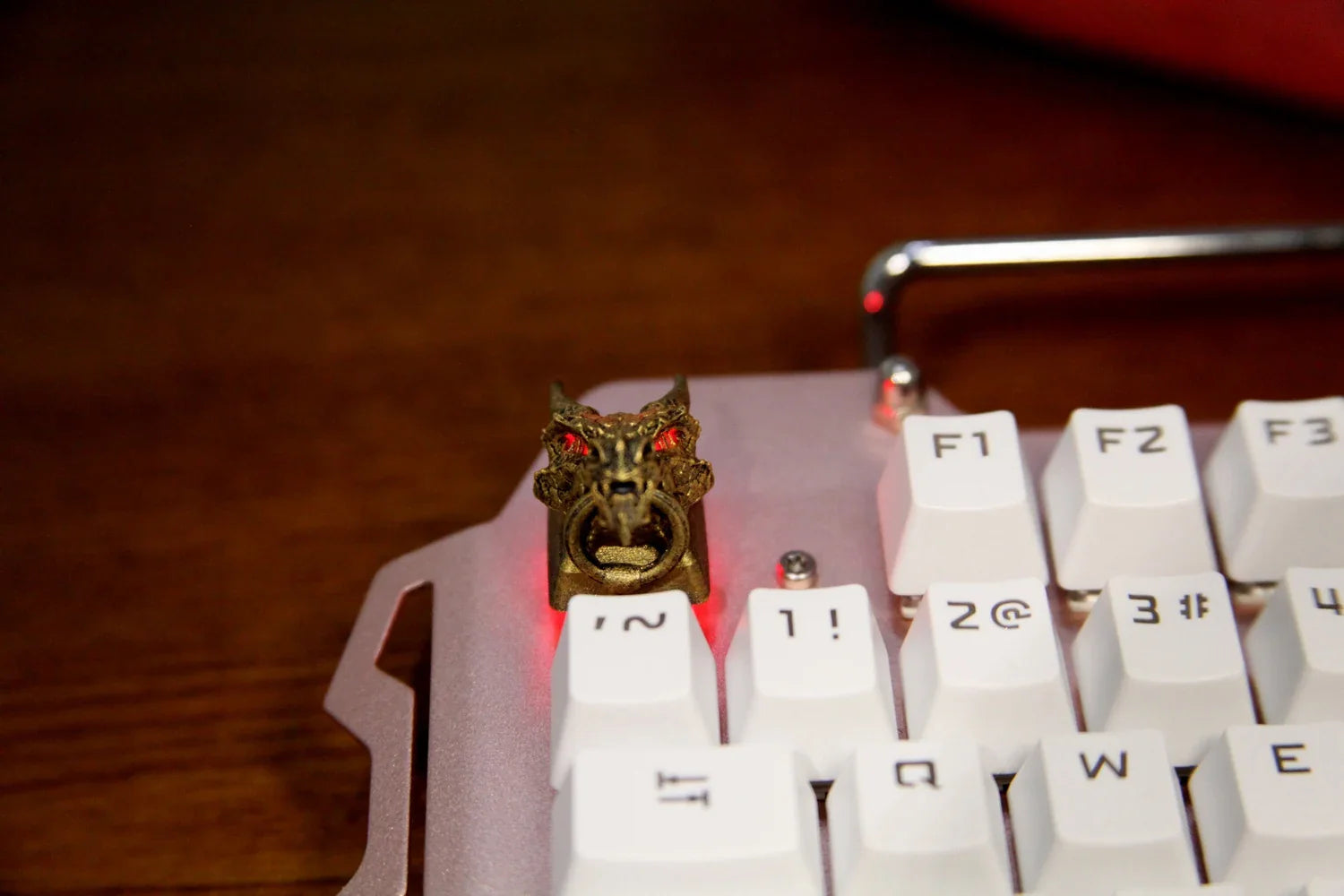 Original Design Dragon Head Keycaps Metal Translucent Mechanical Keyboard Keycaps Personalized Hanging Dragon Head Keycaps Gifts