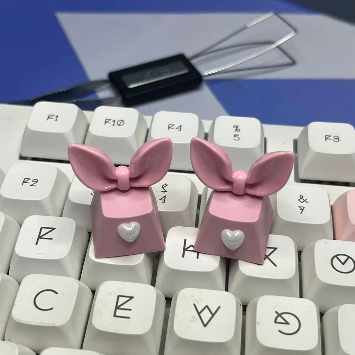 DIY Customized Bow Key cap Rabbit Ear Transparent R4 Cross Axis Game Pink Mechanical Keyboard Keycap