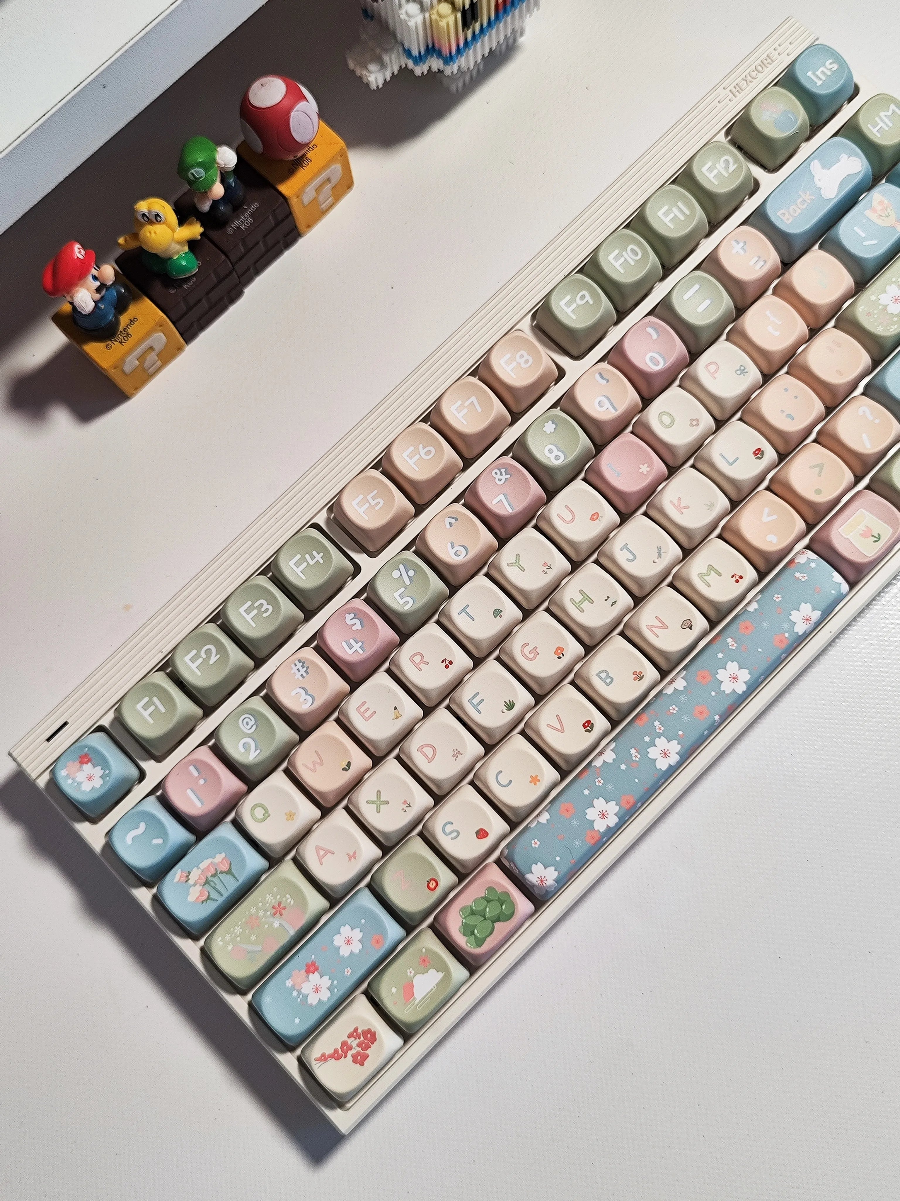 MOA Keycaps Cute Alice Keycaps Cute Keycaps 141 Keys PBT Sublimation Mechanical Keyboard Cap 2.25 U 2.75U