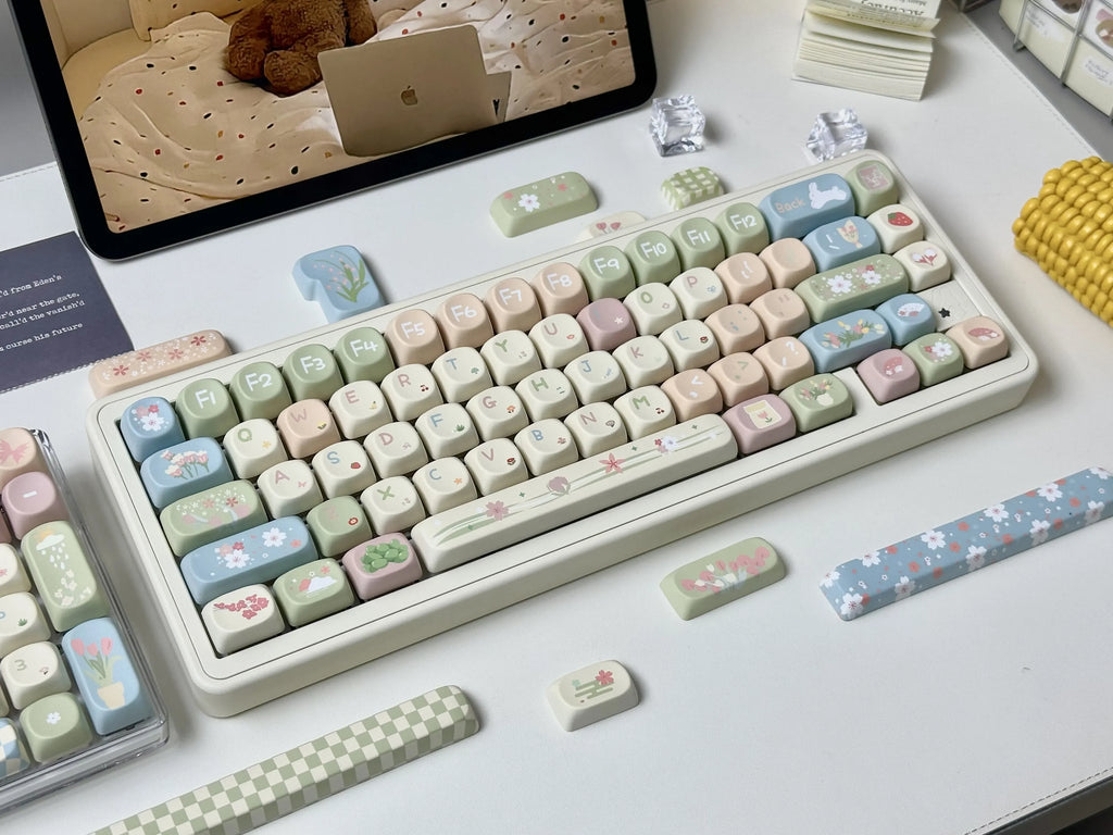 MOA Keycaps Cute Alice Keycaps Cute Keycaps 141 Keys PBT Sublimation Mechanical Keyboard Cap 2.25 U 2.75U