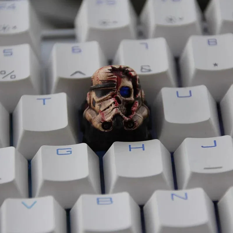 Battle-damaged Skull Key Cap Translucent Resin Keycaps Artisan Keycap Custom KeyCap for Mechanical Keyboard Accessories Gift