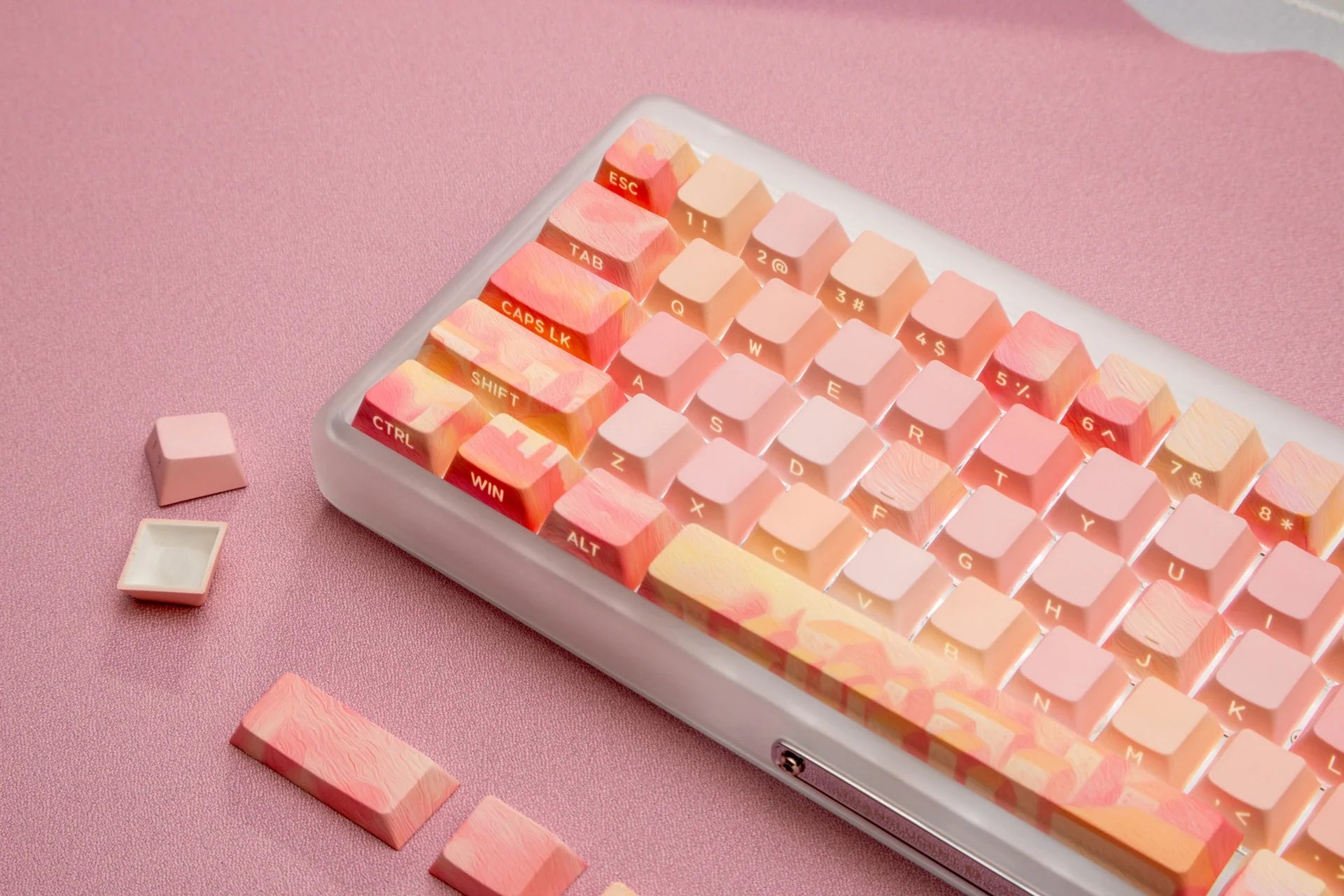 PIIFOX PBT OEM Profile Keycaps Thermal Sublimation 130 Keys Pink Thing Oil Painting Theme Transparent Translucent Side Engraving