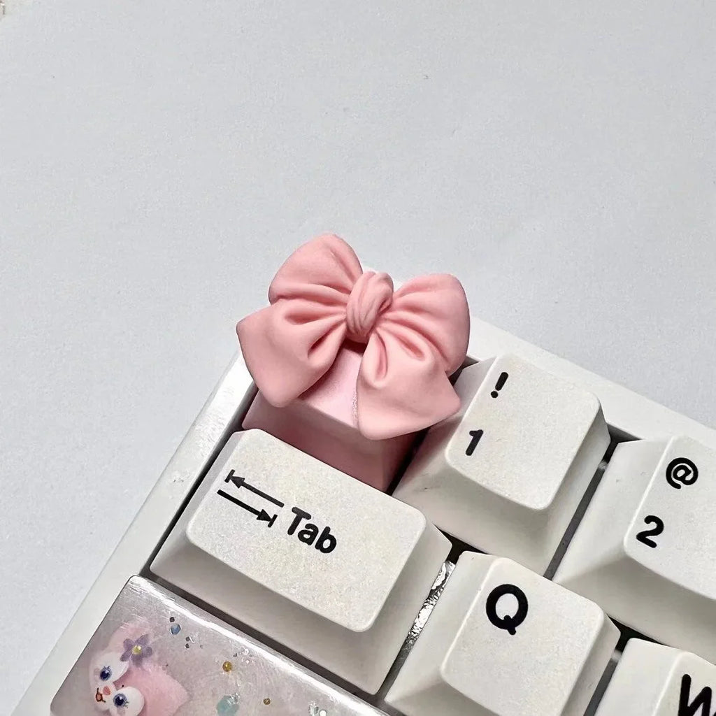 DIY Handmade Customized Pink Butterfly Keycap Transparent Cross Axis Game Girl Pink Mechanical Keyboard Keycap