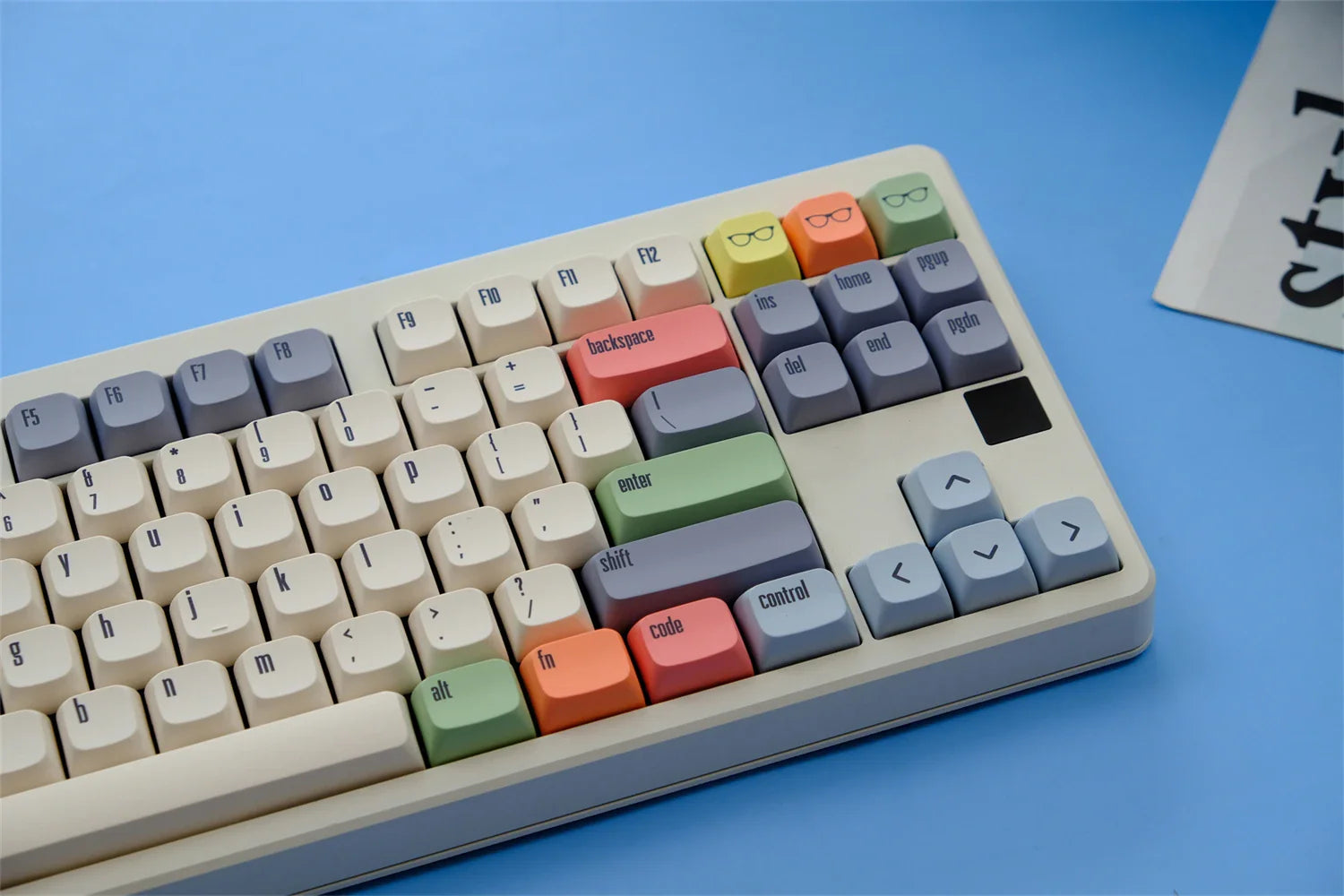 XDA PBT Keycaps Dye Sub Keycap For Mechanical Keyboard Gaming 75% Color Key Caps Wooting Minimalism Retro Custom DIY