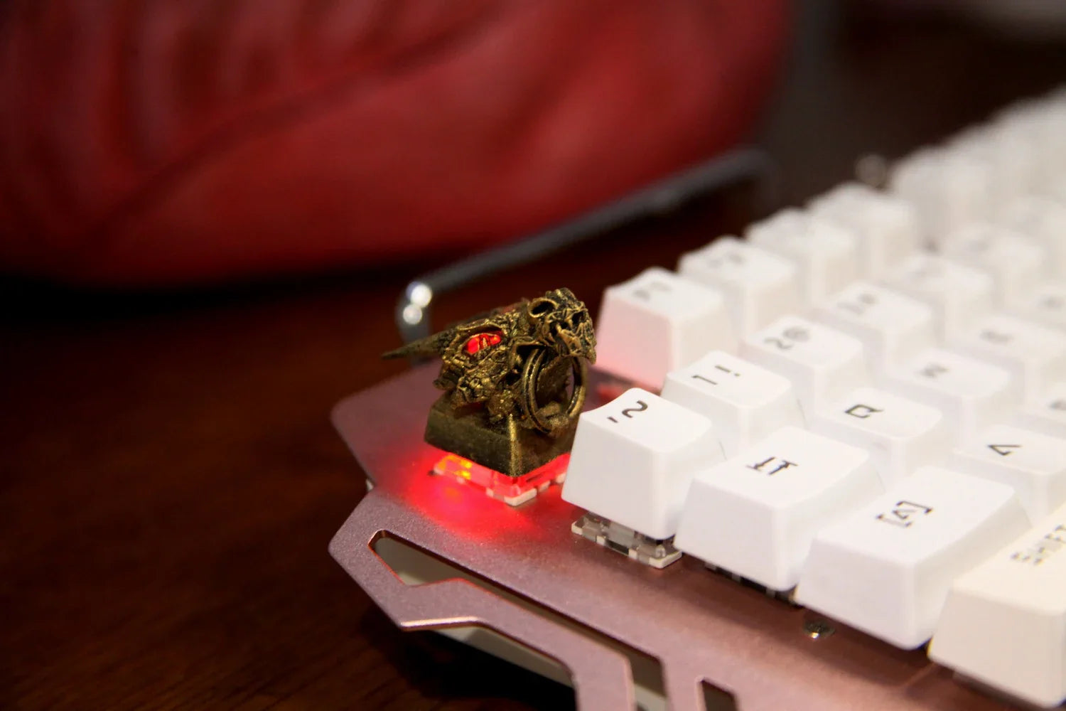 Original Design Dragon Head Keycaps Metal Translucent Mechanical Keyboard Keycaps Personalized Hanging Dragon Head Keycaps Gifts