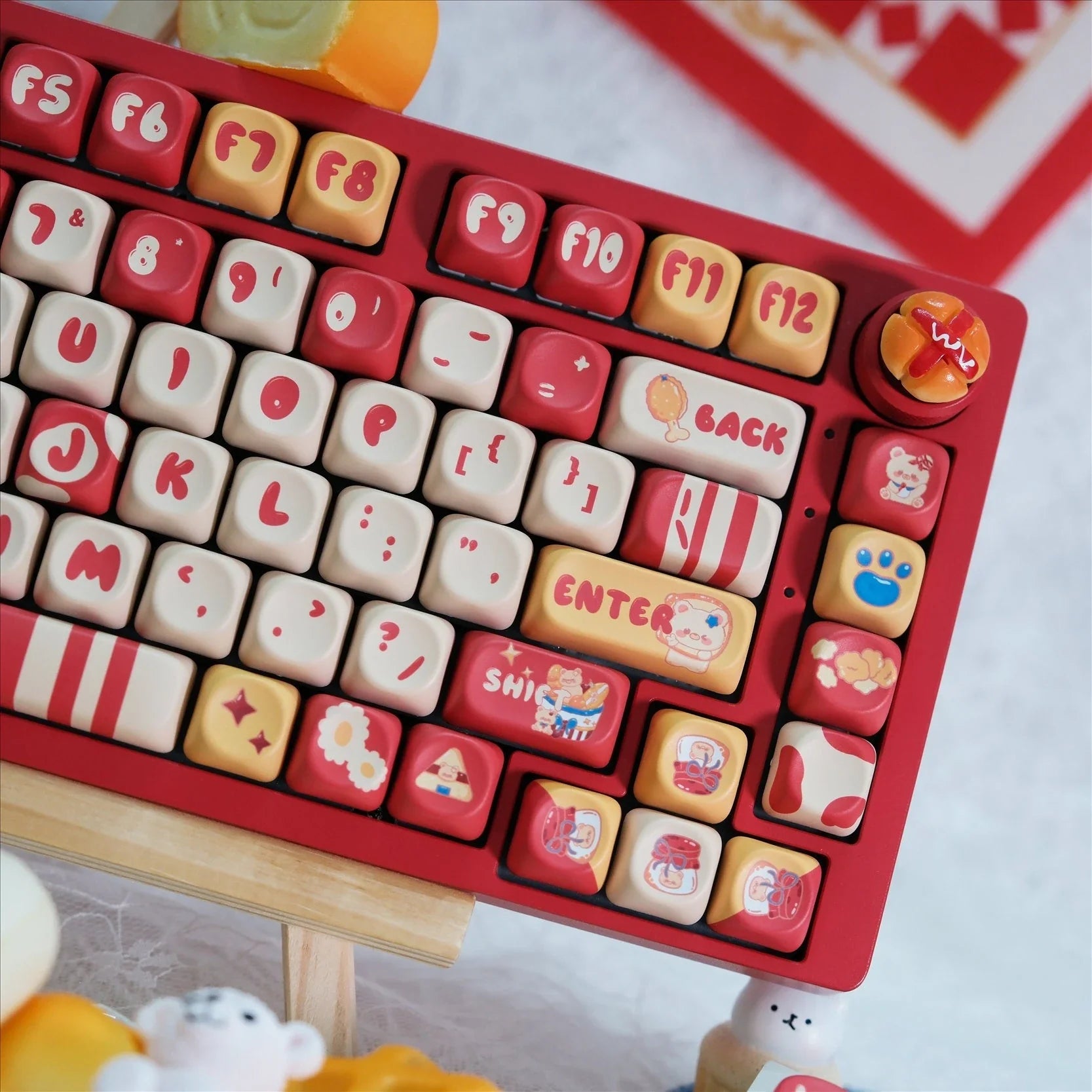 Gourmet Bear Theme Keycaps 125/141 Key Moa Height Five Sided Heat Sublimation Red Cartoon Story Mechanical Keyboard Keycaps
